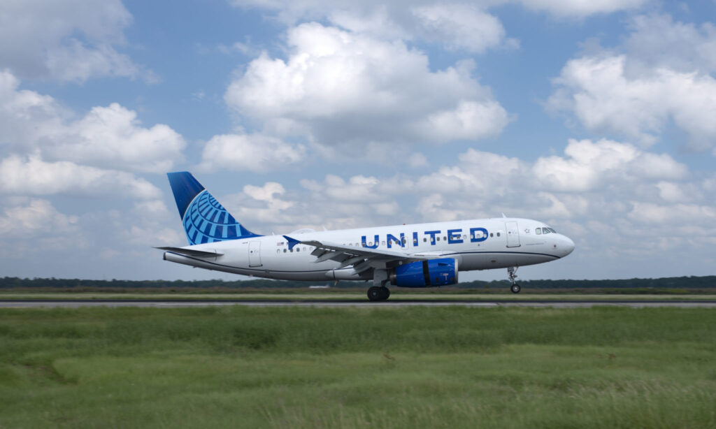 United Airlines plane